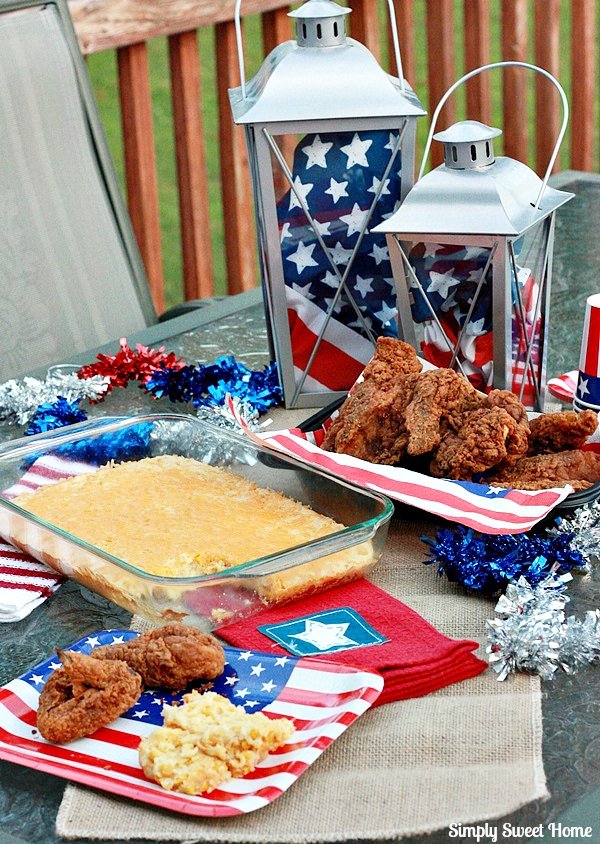 https://simplysweethome.com/wp-content/uploads/2015/06/4th-of-July-Picnic.jpg